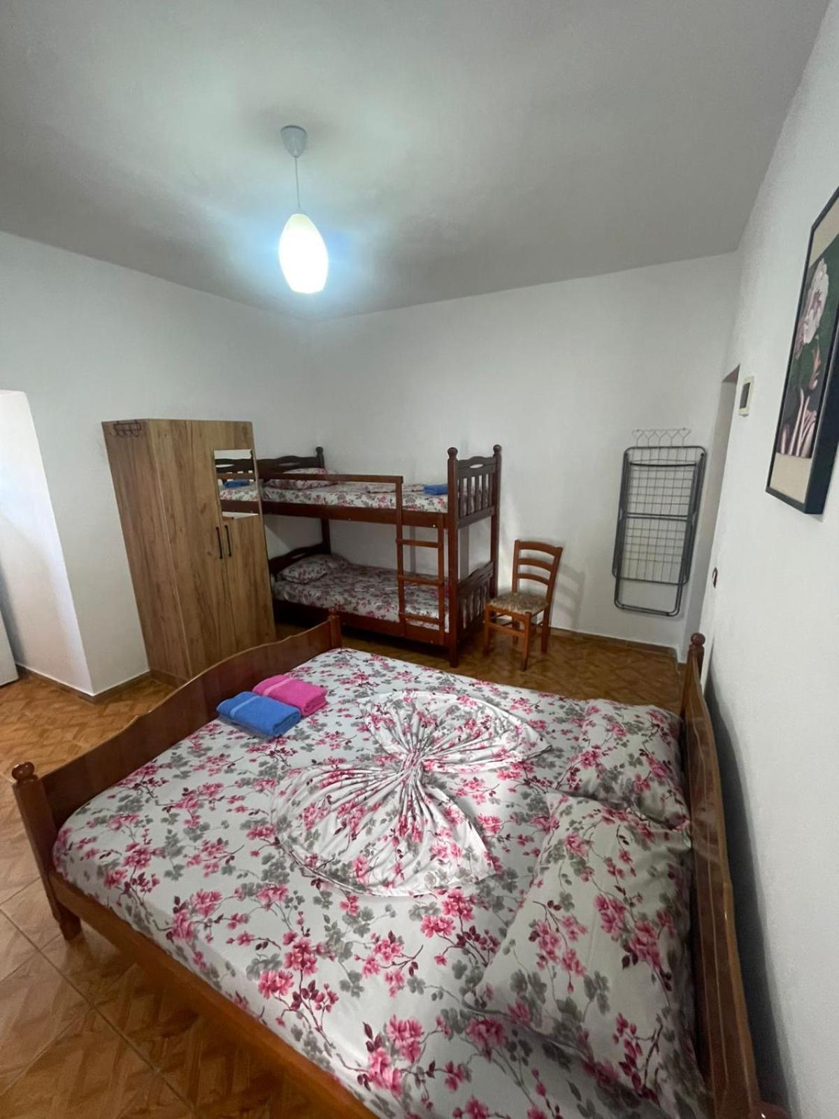 Super Hotel Velipojë